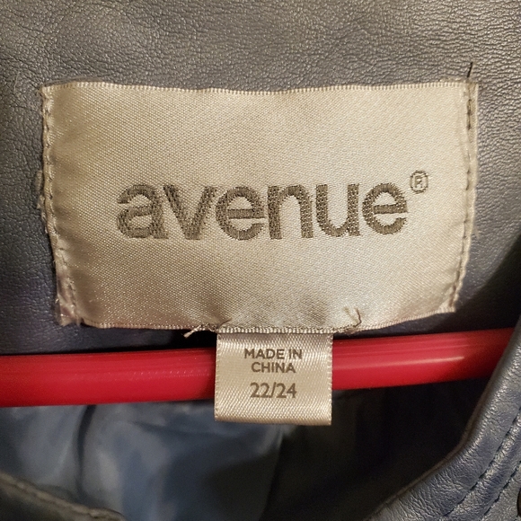 Jacket - Picture 2 of 3